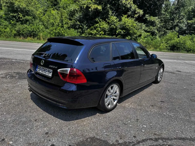 BMW 320, снимка 4 - Автомобили и джипове - 52381693