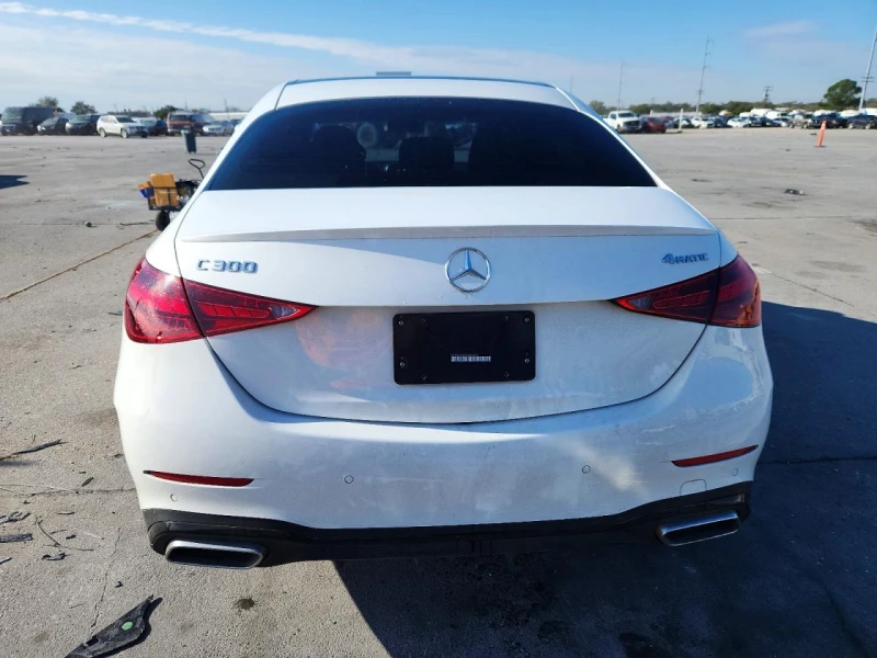 Mercedes-Benz C 300 4MATIC, снимка 6 - Автомобили и джипове - 53501873