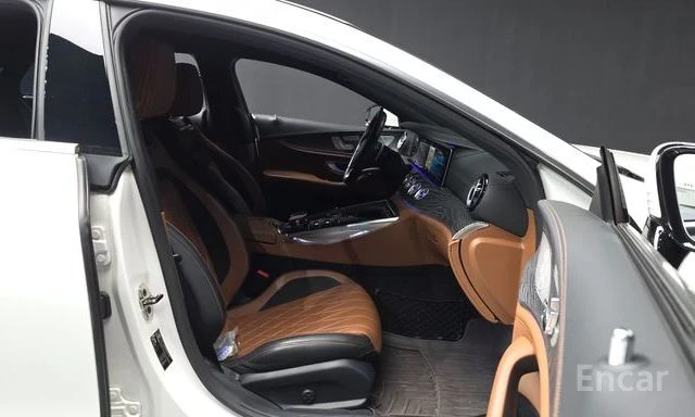 Mercedes-Benz AMG GT 43 4MATIC+ | BURMESTER | DESIGNO | ОБДУХВАНЕ | , снимка 10 - Автомобили и джипове - 54002290