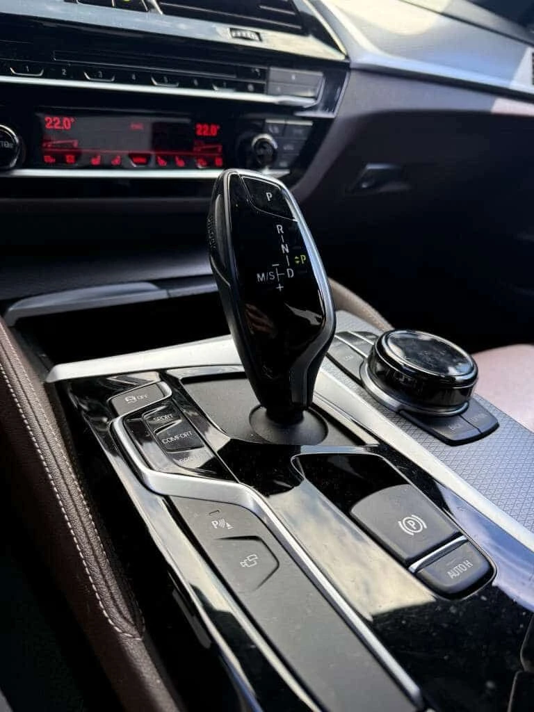 BMW 540 xDrive * M-Sport * Фиксирана цена до БГ * , снимка 12 - Автомобили и джипове - 54596406