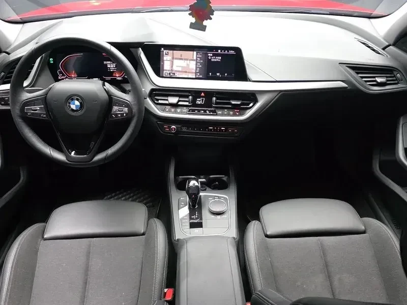 BMW 118 118D Joy First Edition, снимка 16 - Автомобили и джипове - 55121888