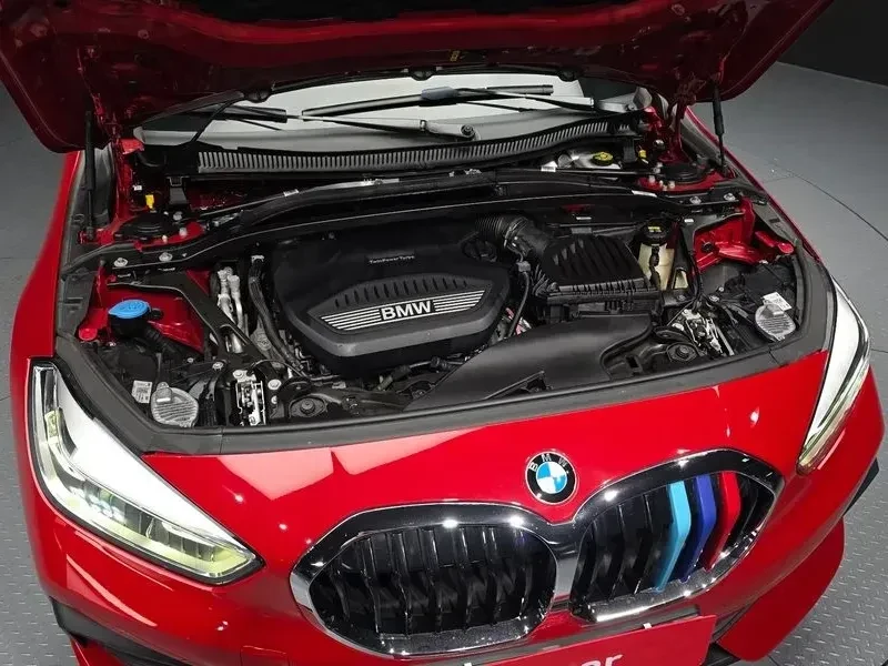 BMW 118 118D Joy First Edition, снимка 15 - Автомобили и джипове - 55121888