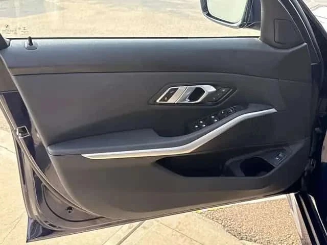 BMW 330 * xDrive * CARFAX * ФИКСИРАНА ЦЕНА ДО СОФИЯ, снимка 11 - Автомобили и джипове - 55695781