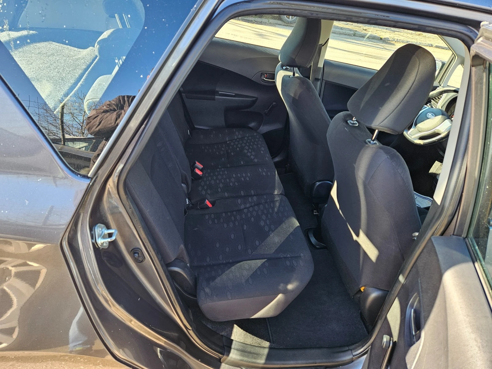 Subaru Trezia 1.4 D4D Германия  | Mobile.bg — изображение 13