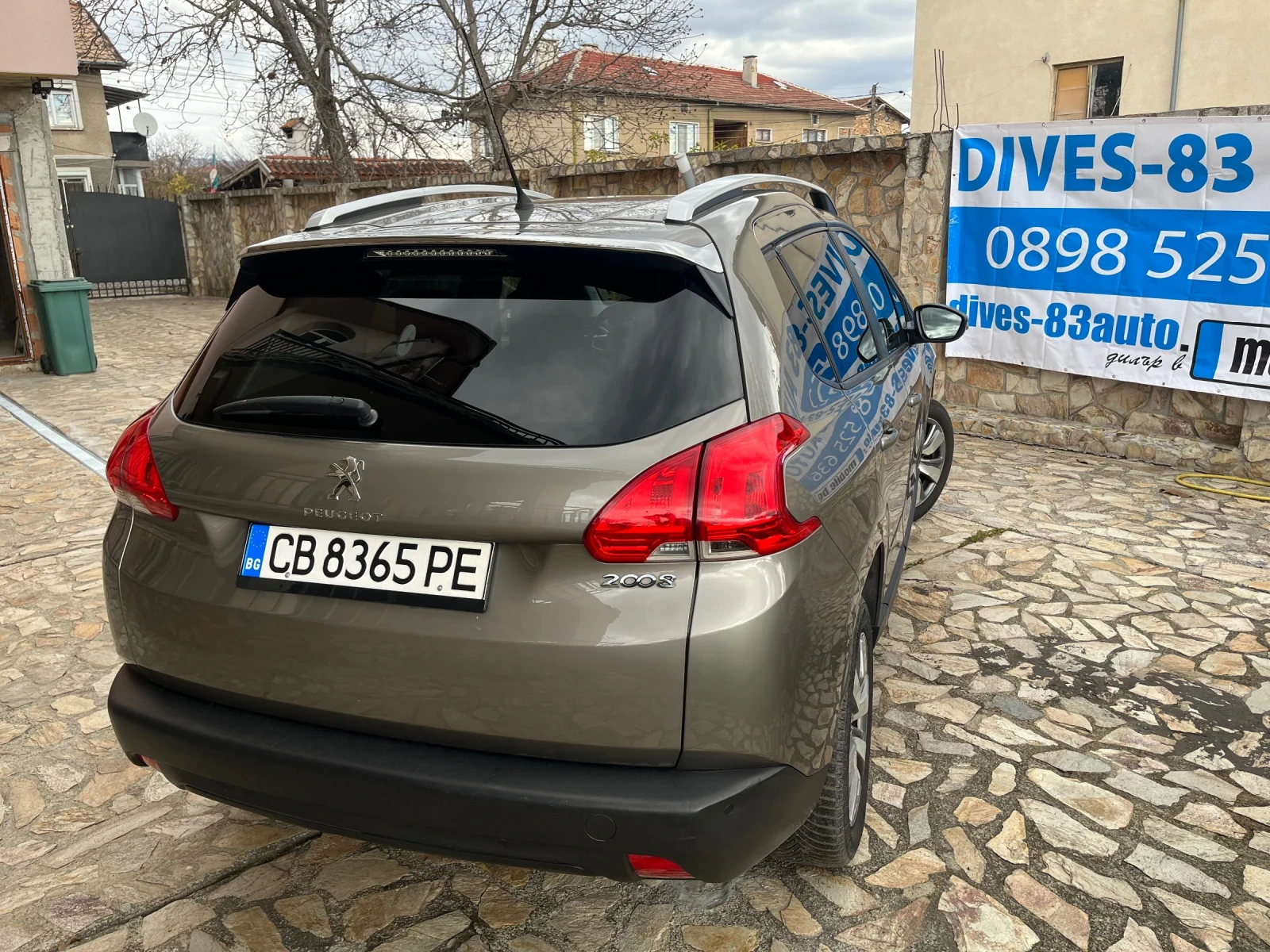 Peugeot 2008 * NAVI* LED* 1.2i* 80000km*  - изображение 5