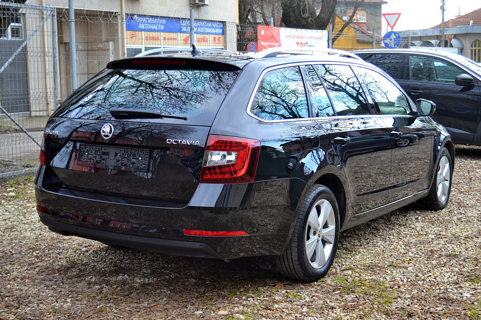 Skoda Octavia 1.6 TDI Style - изображение 3