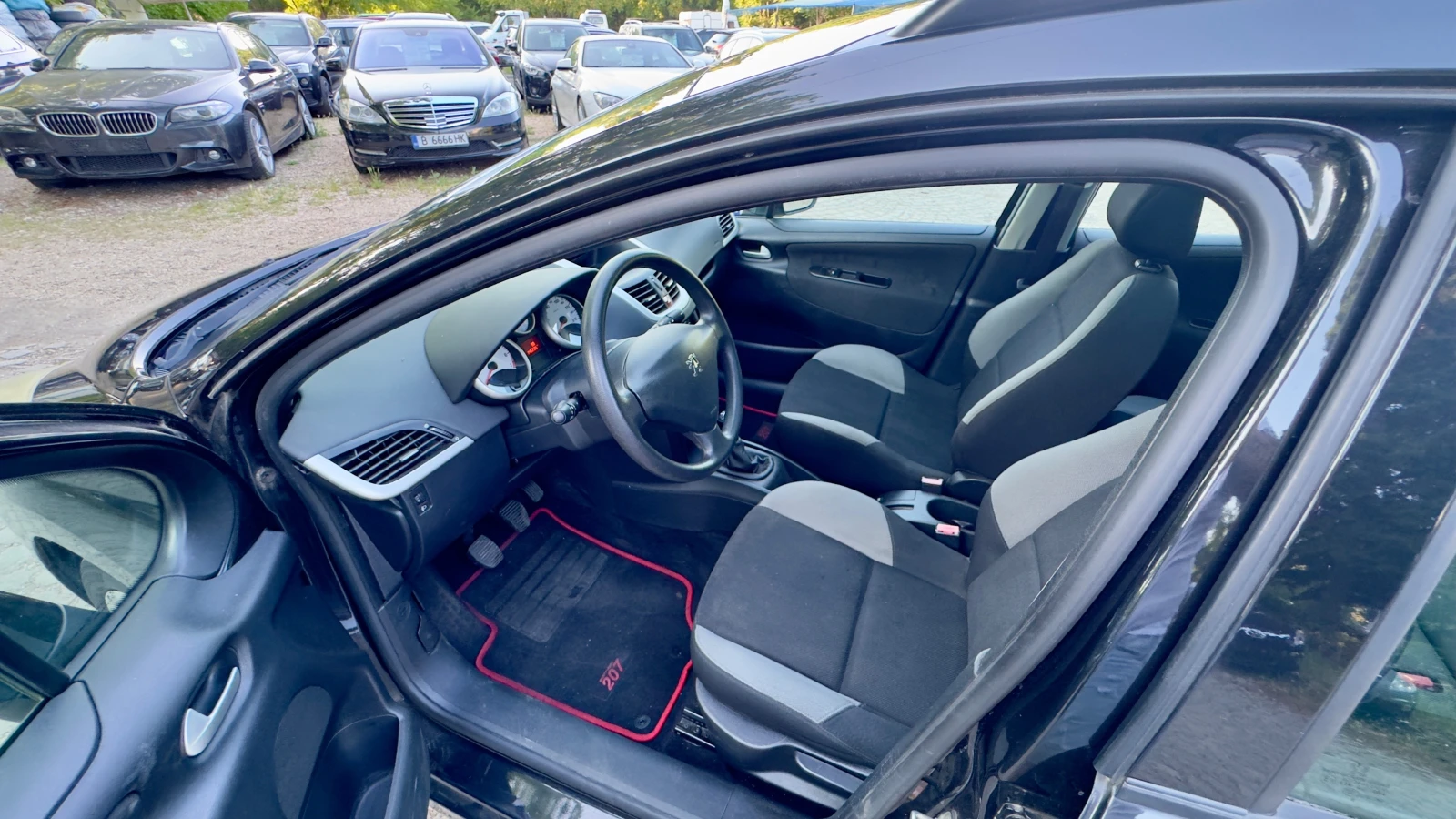 Peugeot 207 1.4i-ПАНОРАМА - изображение 9