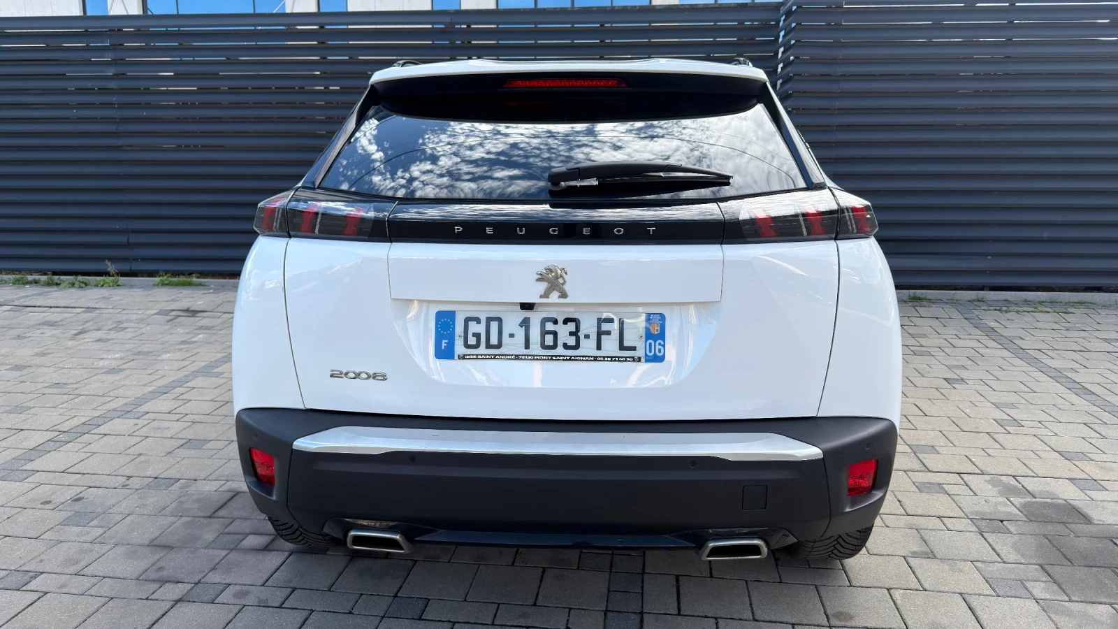 Peugeot 2008 1.2i EAT8 НАЛИЧНА - изображение 2