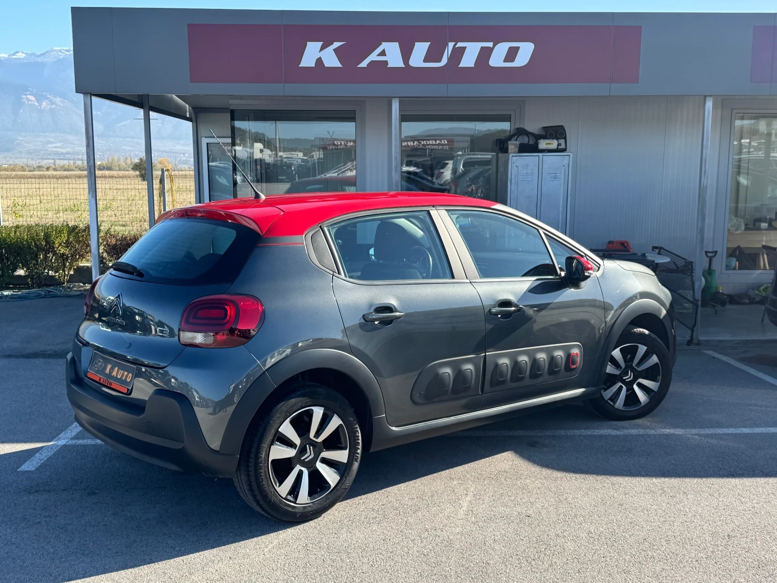 Citroen C3 1.2 / Two Tone  - изображение 3