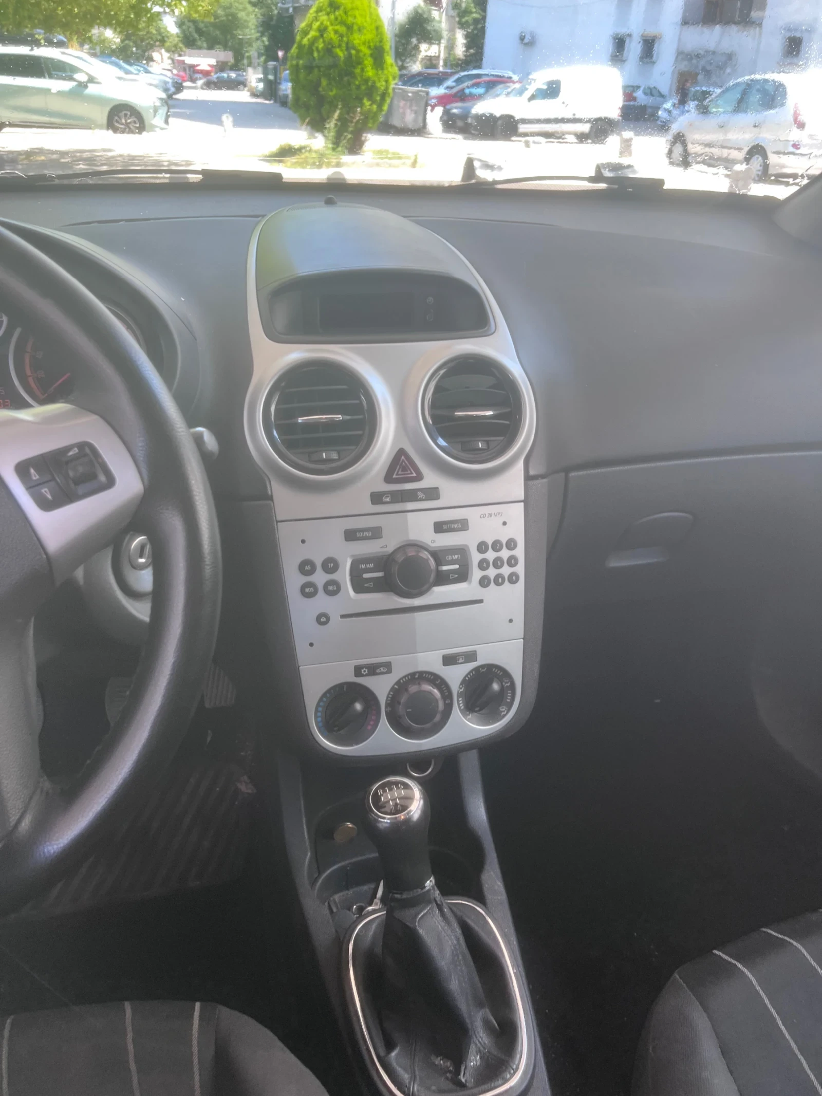 Opel Corsa D, снимка 9 - Автомобили и джипове - 54362688