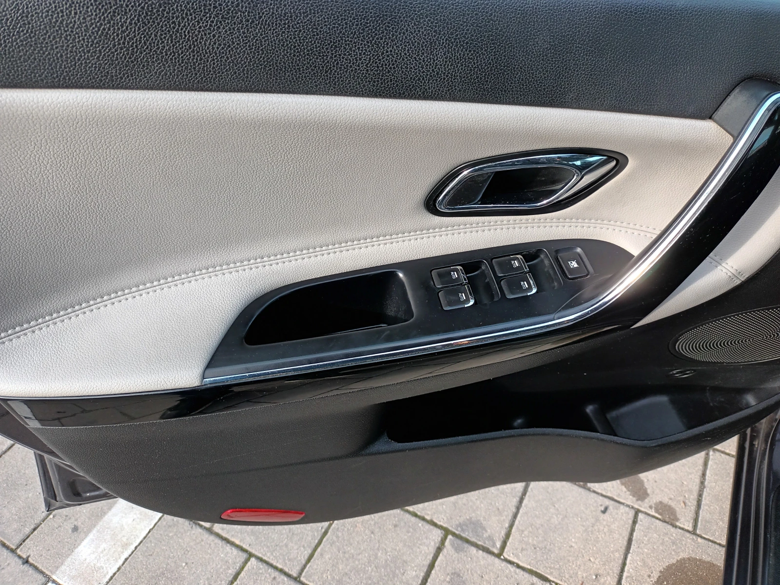 Kia Ceed 1.6 GRDI /136 к.с., снимка 10 - Автомобили и джипове - 53689826