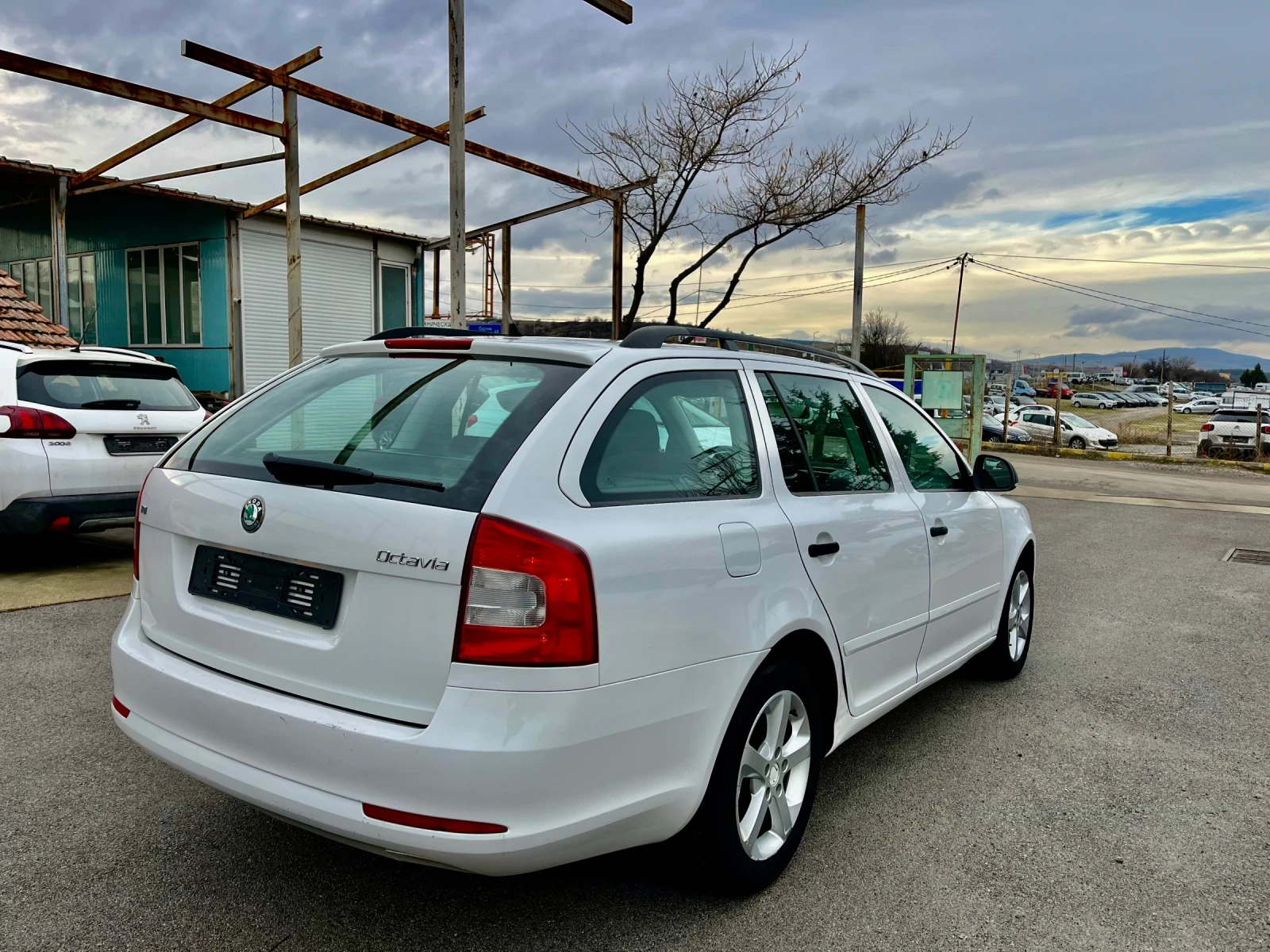 Skoda Octavia 1.6 TDI SW - изображение 4