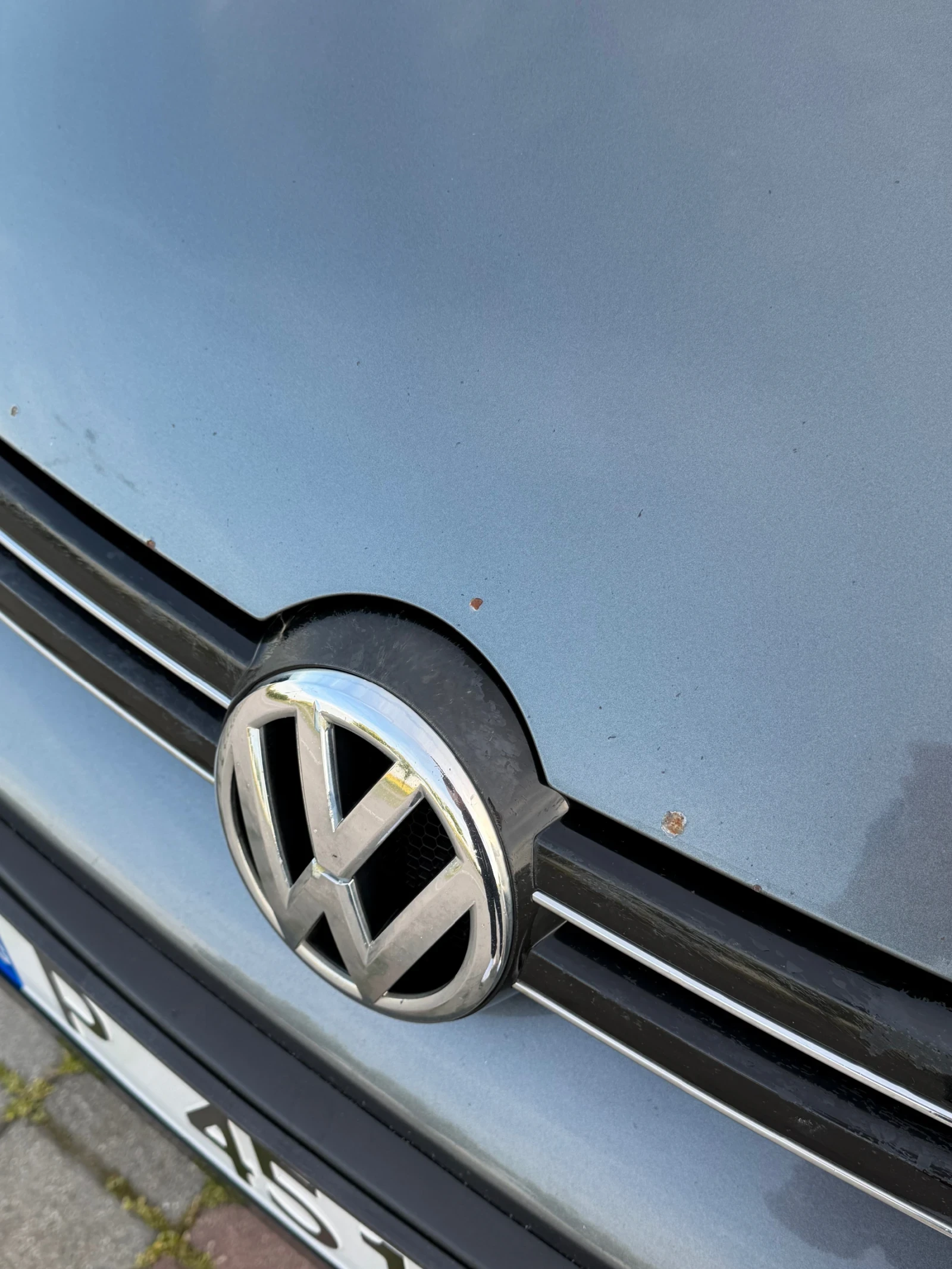 VW Golf 1.6 TDI, снимка 12 - Автомобили и джипове - 54305538