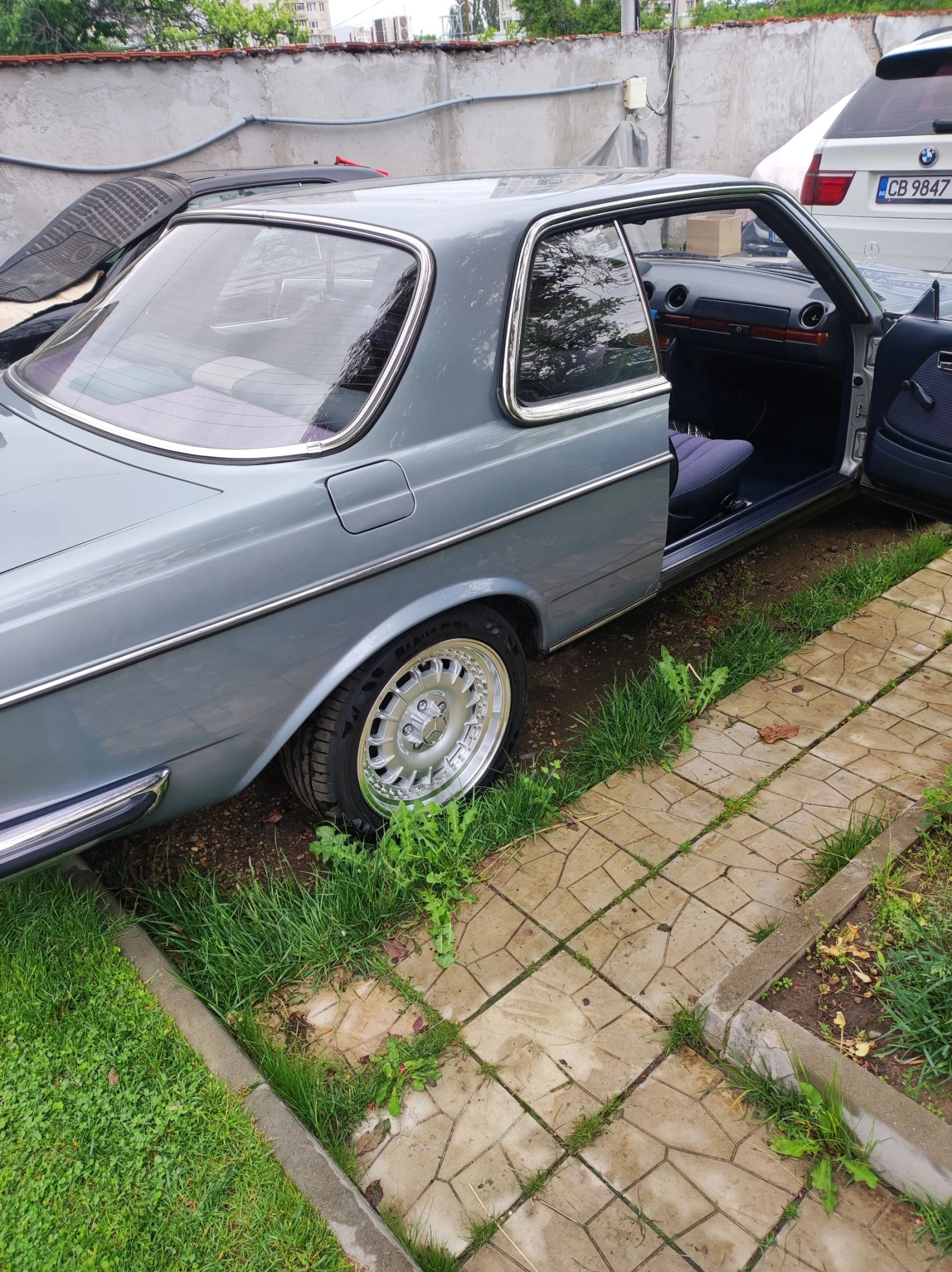 Mercedes-Benz 123 123 230CE, снимка 4 - Автомобили и джипове - 54591107