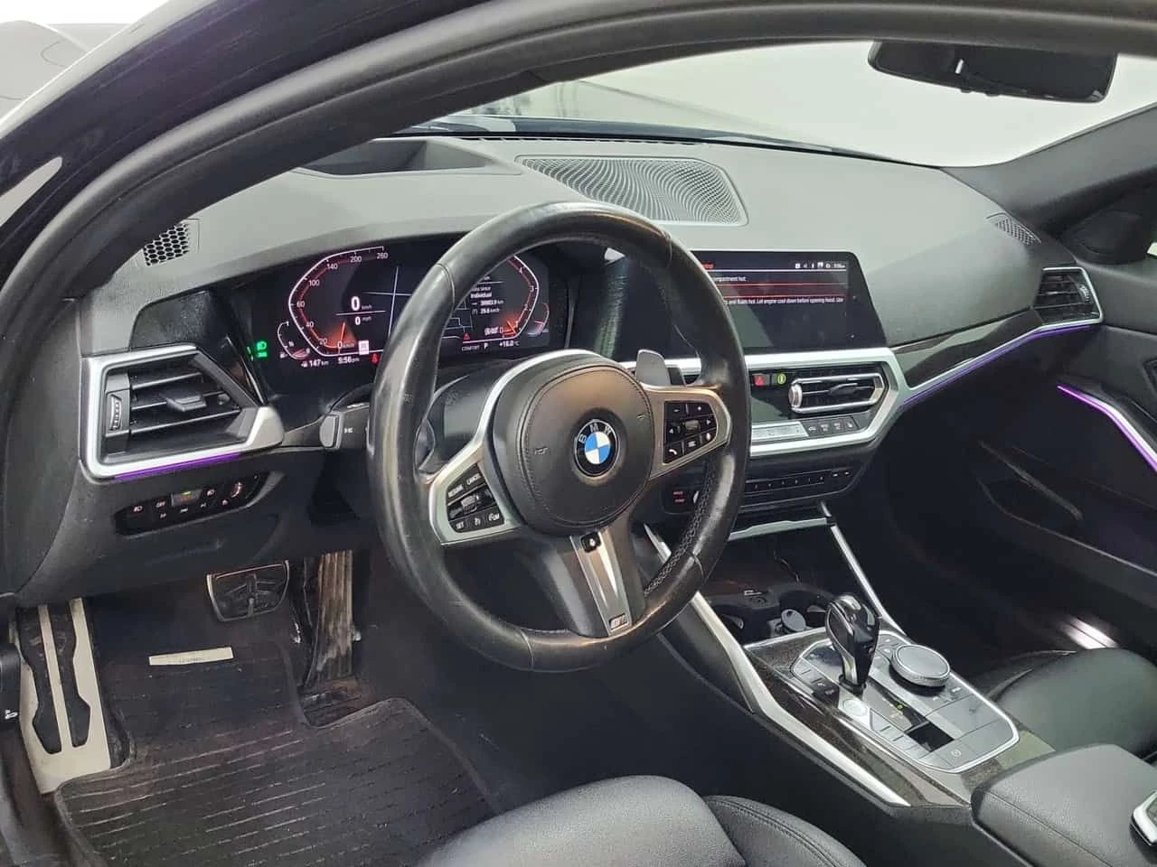 BMW 330 I XDRIVE| 360CAM| HEAD-UP| PANO| 2 КЛЮЧА| , снимка 9 - Автомобили и джипове - 54651051