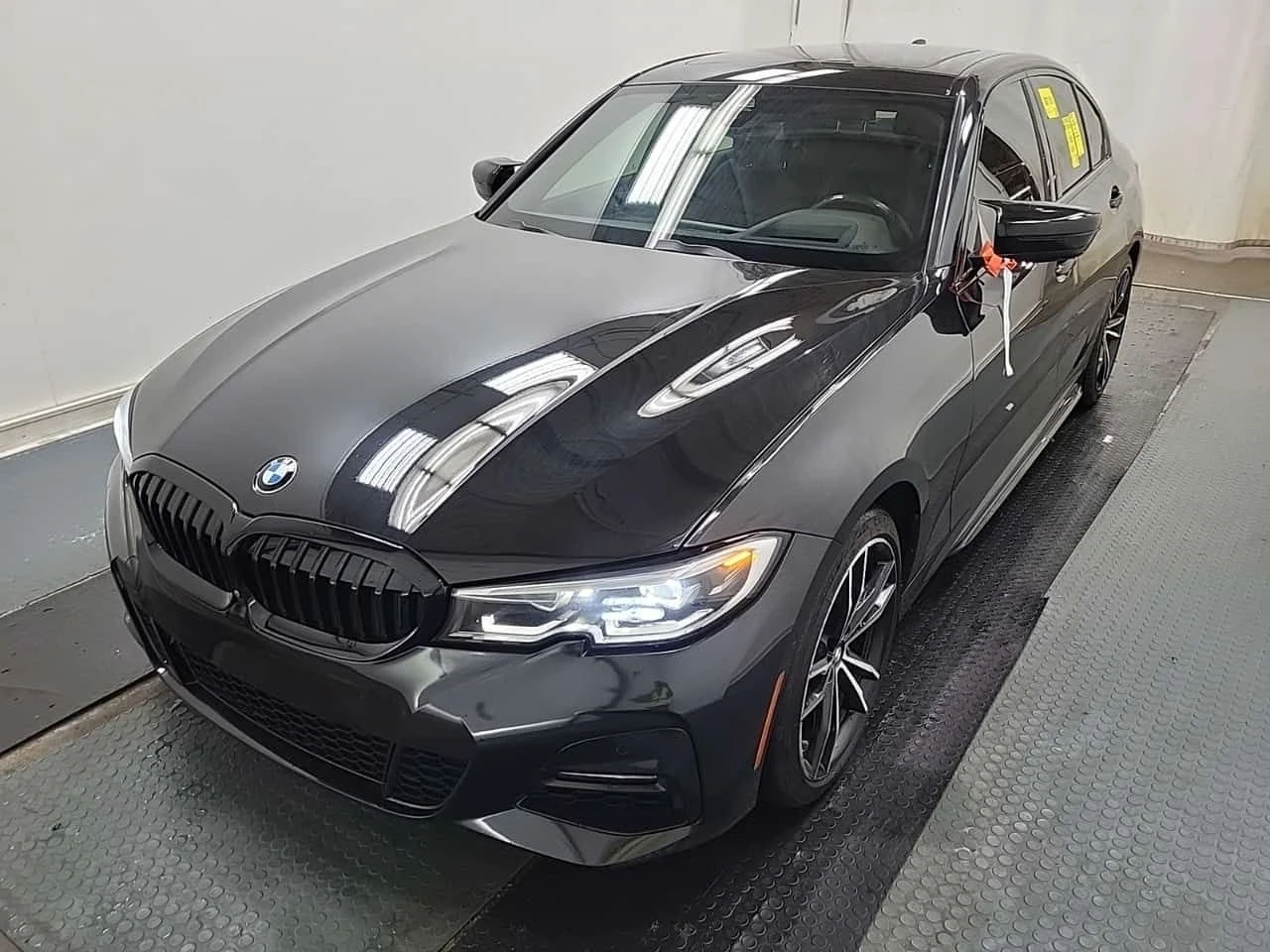 BMW 330 I XDRIVE| 360CAM| HEAD-UP| PANO| 2 КЛЮЧА| 