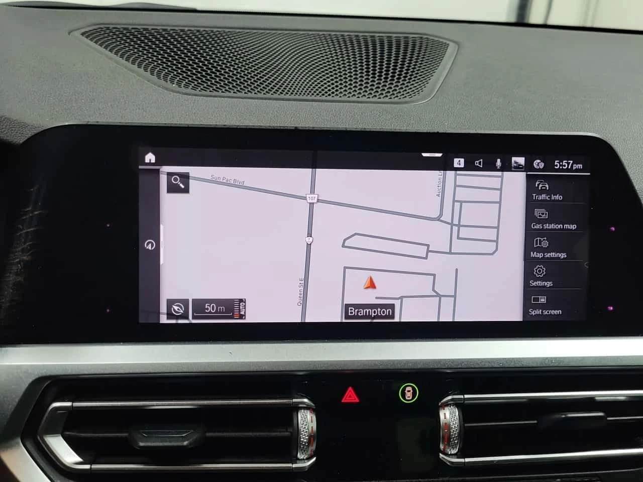 BMW 330 I XDRIVE| 360CAM| HEAD-UP| PANO| 2 КЛЮЧА| , снимка 12 - Автомобили и джипове - 54651051