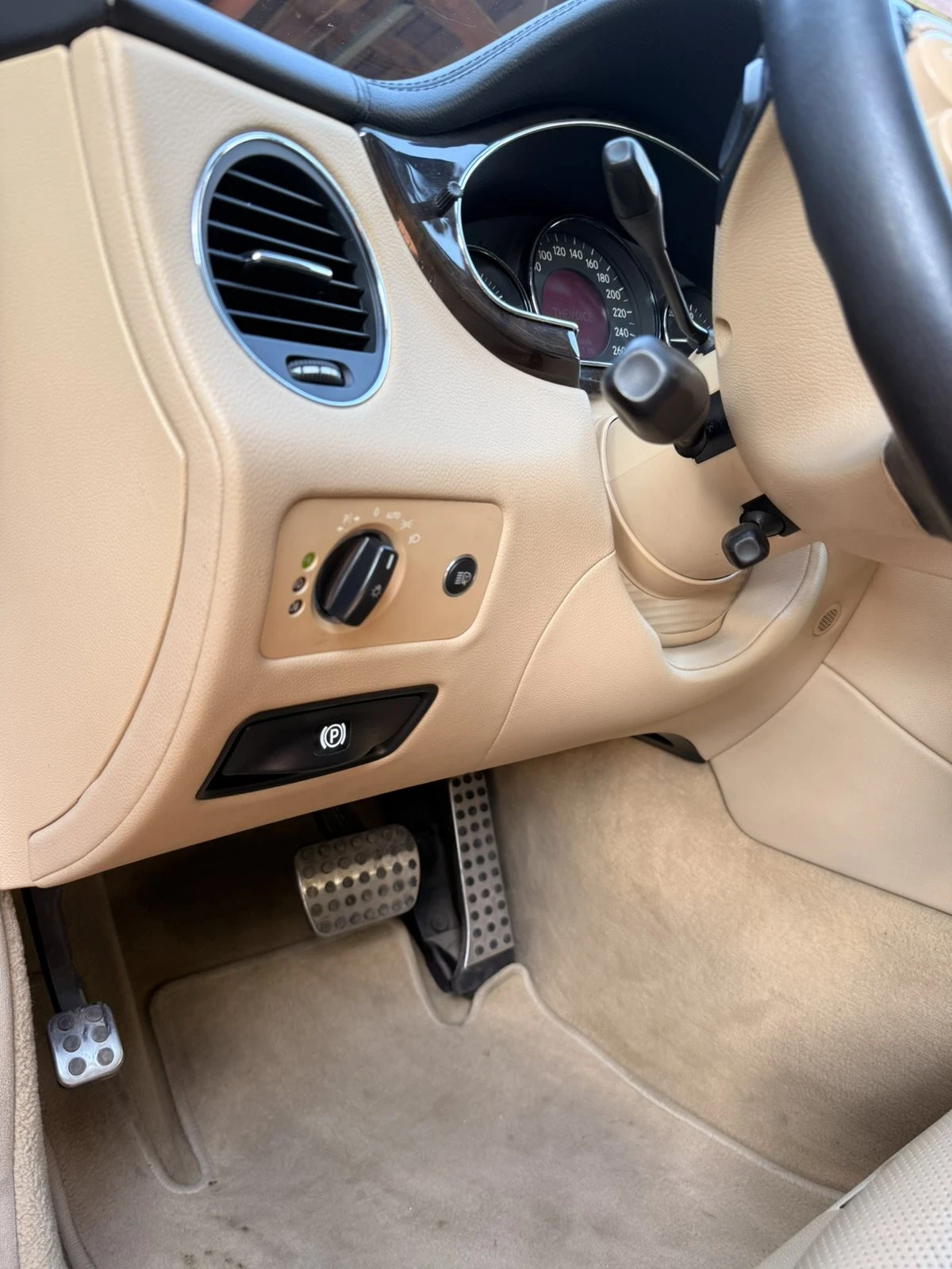 Mercedes-Benz CLS 320, снимка 12 - Автомобили и джипове - 54755891