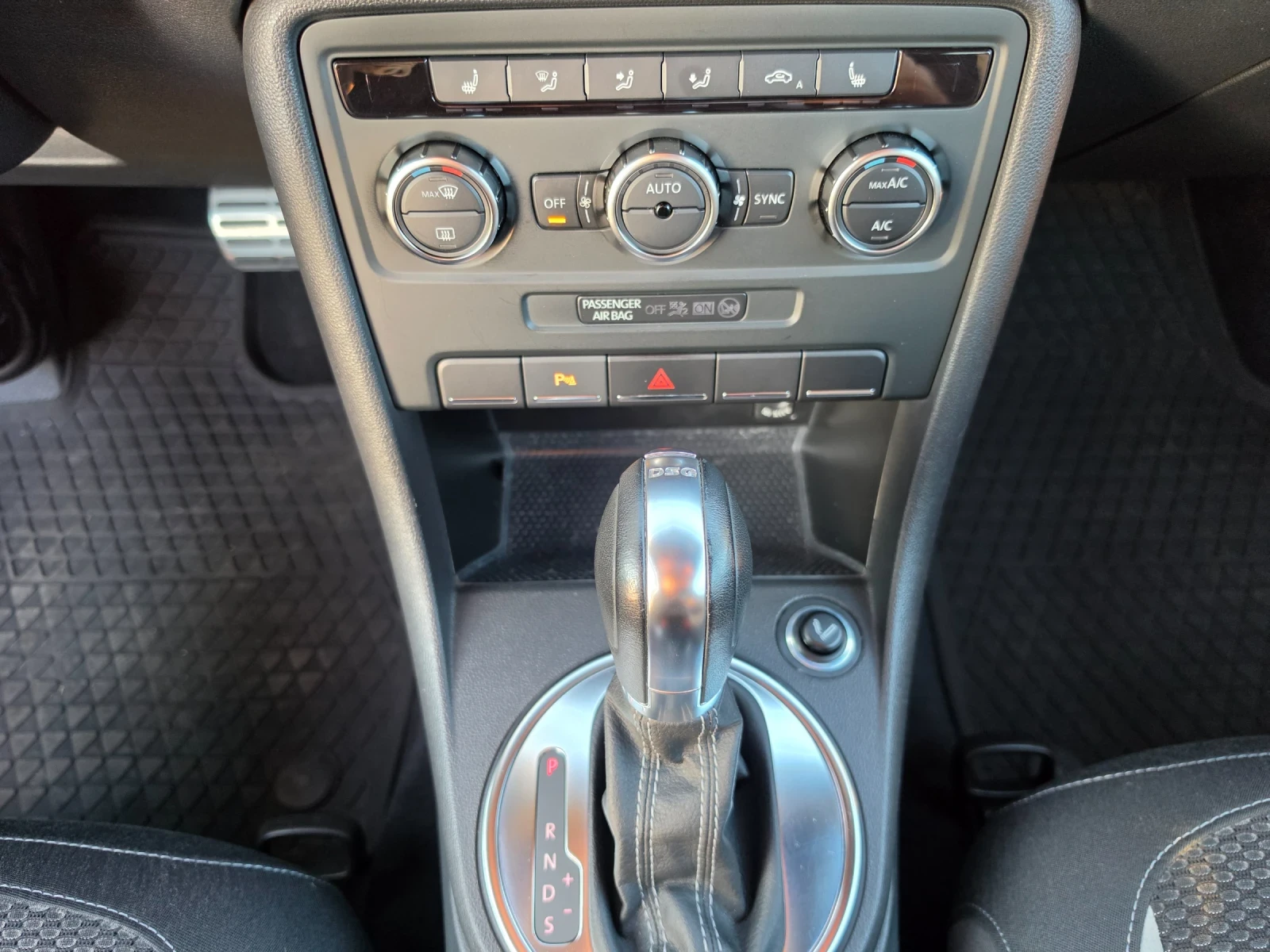 VW Beetle R-Line / 75000KM, снимка 14 - Автомобили и джипове - 54974369