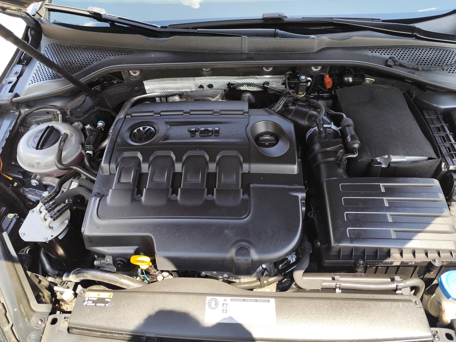 VW Golf 7* 2.0TDi* АВТОМАТИК* LED* EURO6B* , снимка 15 - Автомобили и джипове - 55219940