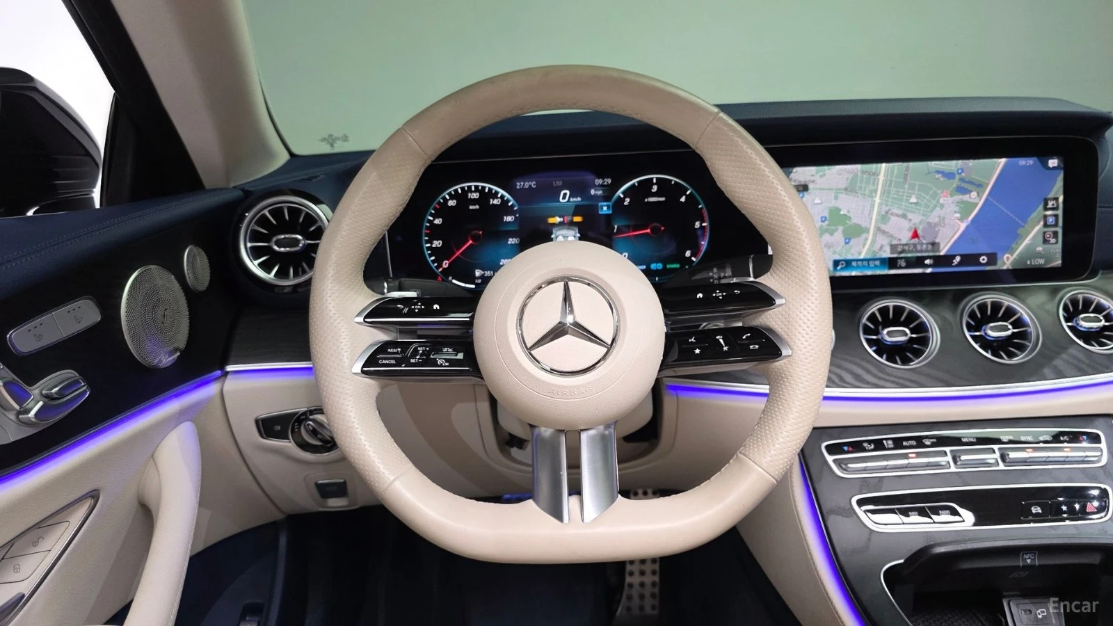 Mercedes-Benz E 300 4MATIC COUPE* HUD* 360* КОЖА* ПАНО* НАВИ, снимка 10 - Автомобили и джипове - 55605108
