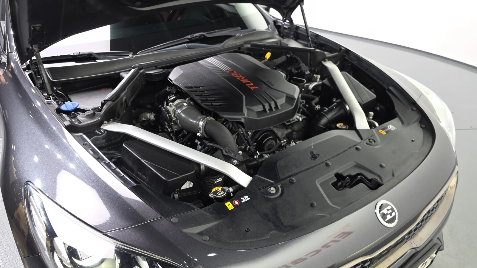 Kia Stinger 3.3 Turbo AWD autogeorge.com, снимка 8 - Автомобили и джипове - 55707925