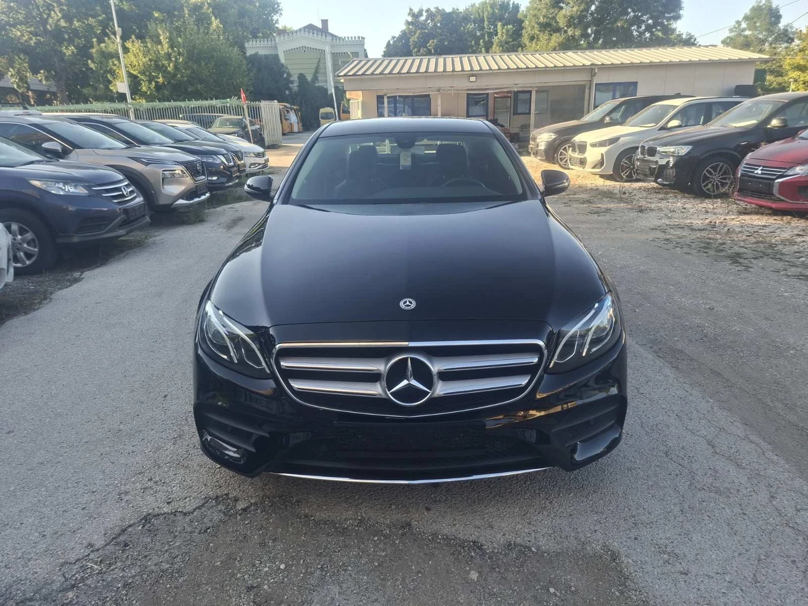 Mercedes-Benz E 220 D AMG Швейцария, снимка 2 - Автомобили и джипове - 55711473