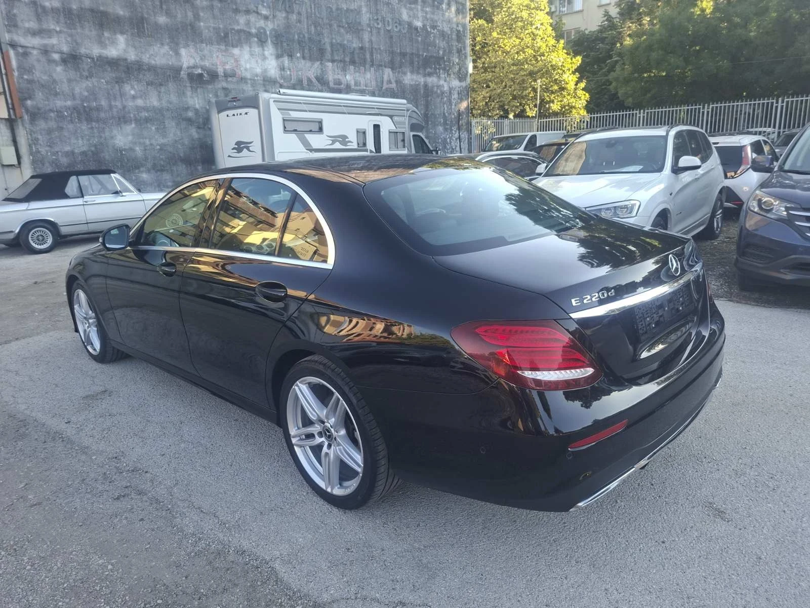 Mercedes-Benz E 220 D AMG Швейцария, снимка 9 - Автомобили и джипове - 55711473