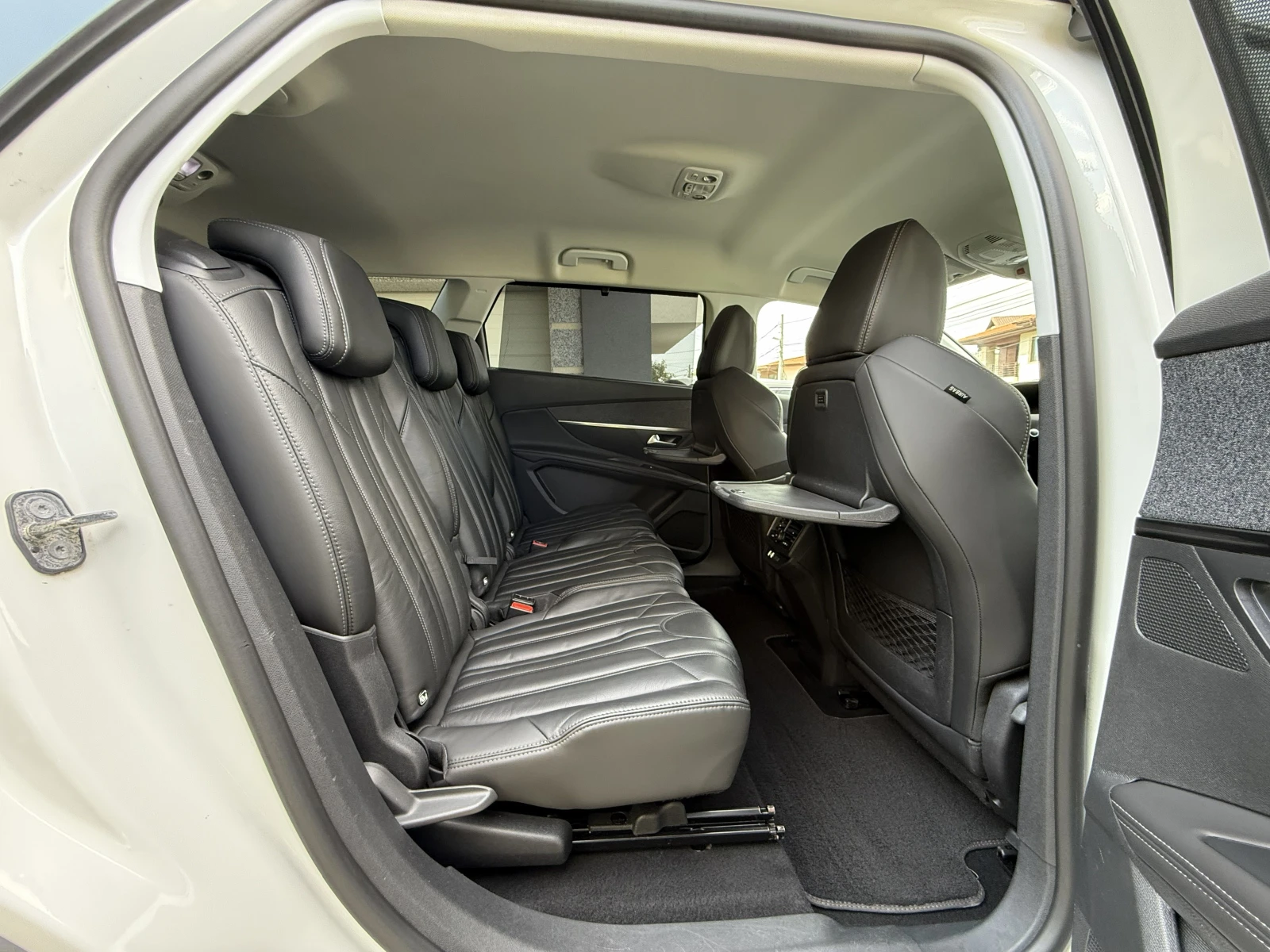 Peugeot 5008 GT-LINE-AVTOMAT-7м-DIGITAL-COCPIT-ШВЕЙЦАРИЯ, снимка 16 - Автомобили и джипове - 55802091