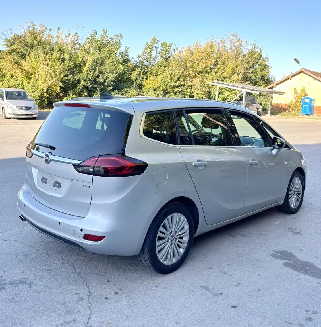 Opel Zafira TOURER 2.0 CDTI 6+ 1 ����� ���� 6� - ��� ����   | Mobile.bg � ����������� 4