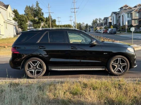 Mercedes-Benz GLE 43 AMG CARFAX/360 КАМ/ПОДГРЕВ/ПАНОРАМА/ХАРМАН, снимка 3