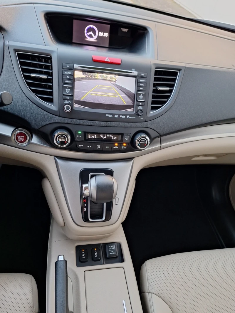 Honda Cr-v 2.0i* EXECUTIVE* 4x4* 155 кс. ВСИЧКИ ЕКСТРИ , снимка 8 - Автомобили и джипове - 50381318