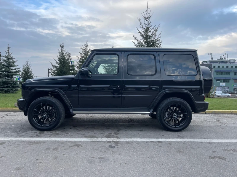 Mercedes-Benz G 450 AMG* KEYLESS* 360* NIGHT* NEW W465, снимка 3 - Автомобили и джипове - 53249154