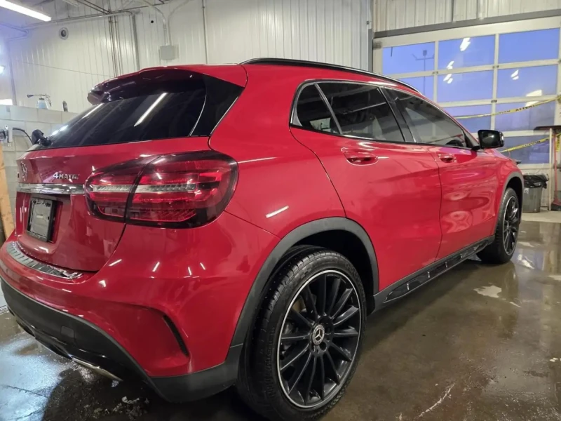 Mercedes-Benz GLA 250, снимка 3 - Автомобили и джипове - 53452202