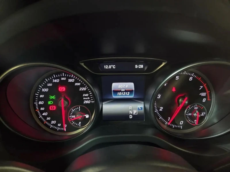 Mercedes-Benz GLA 250, снимка 7 - Автомобили и джипове - 53452202