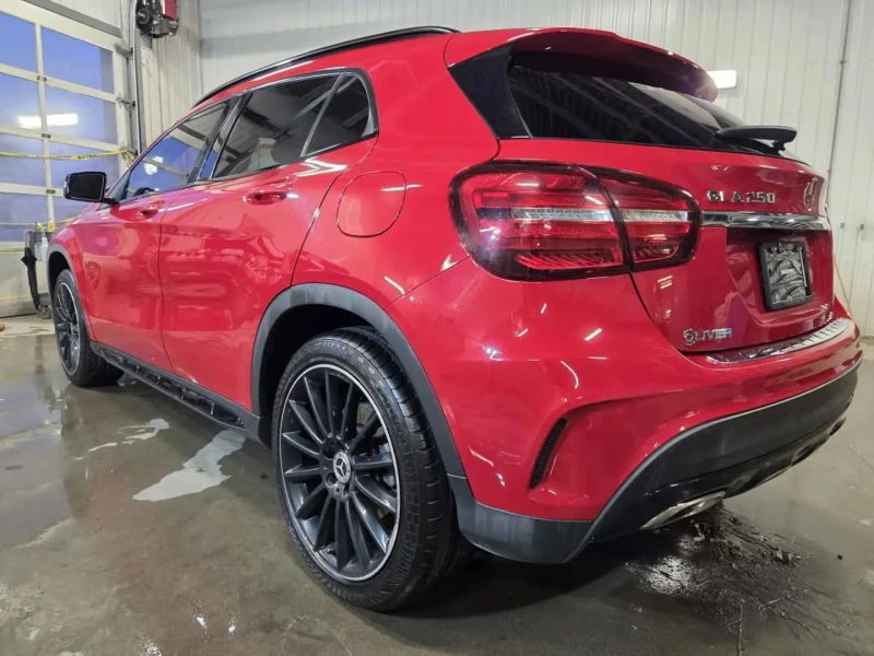 Mercedes-Benz GLA 250, снимка 4 - Автомобили и джипове - 53452202