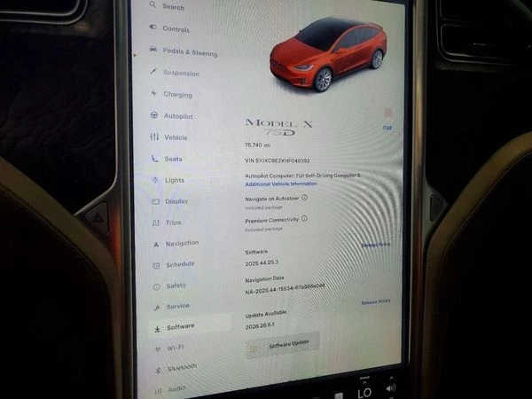 Tesla Model X | Mobile.bg � ����������� 10