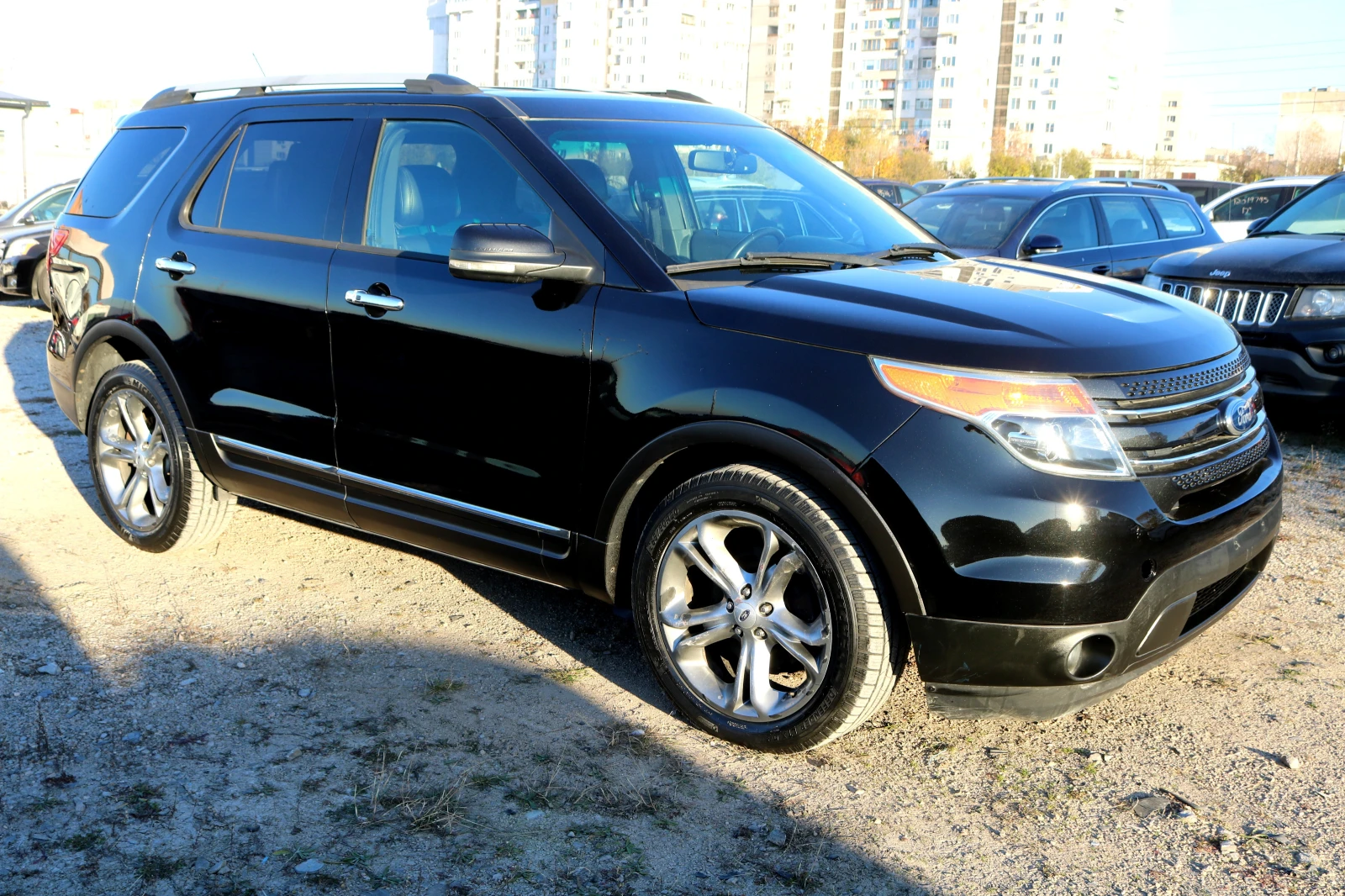 Ford Explorer Limited 3.5 V6 4x4 - изображение 2