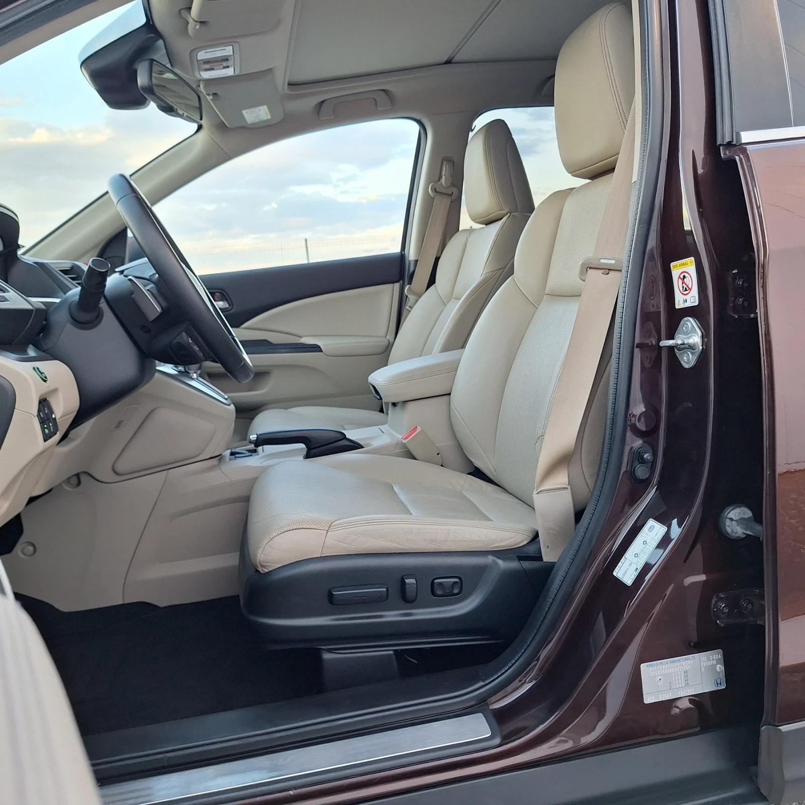 Honda Cr-v 2.0i* EXECUTIVE* 4x4 ВСИЧКИ ЕКСТРИ  - изображение 9