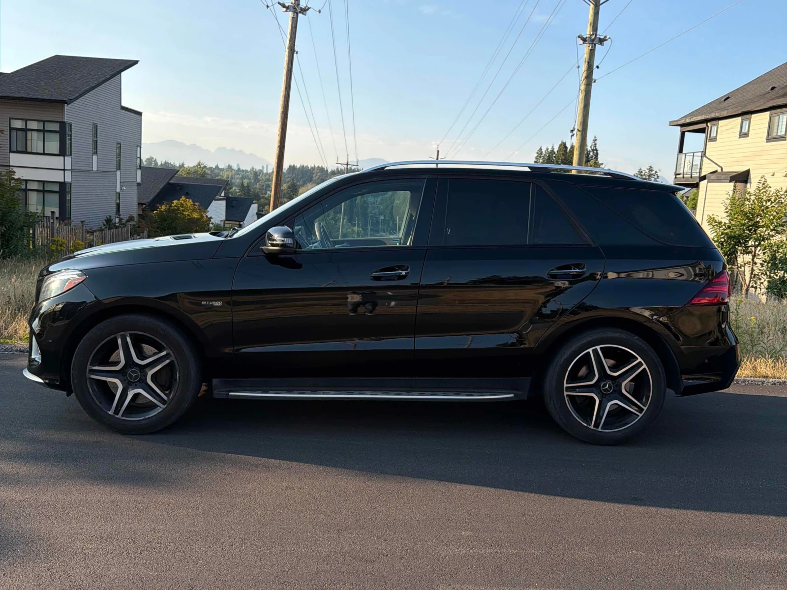 Mercedes-Benz GLE 43 AMG CARFAX/360 КАМ/ПОДГРЕВ/ПАНОРАМА/ХАРМАН, снимка 2 - Автомобили и джипове - 55842799