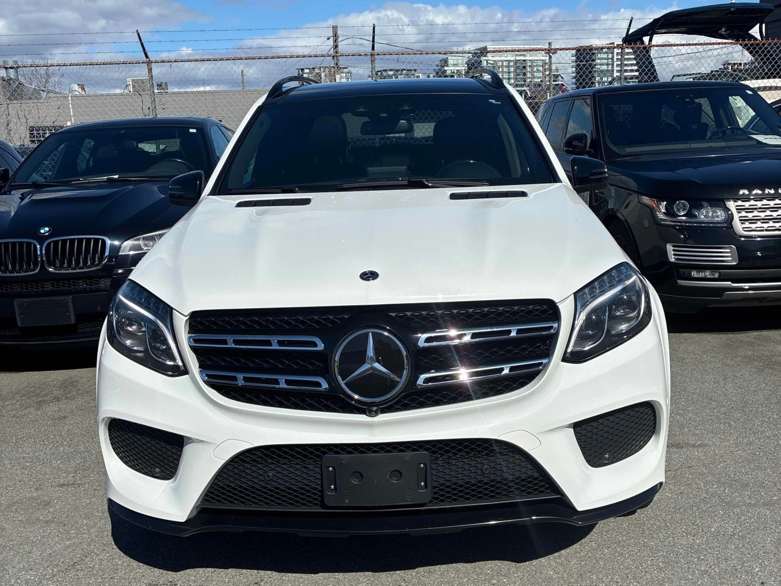 Mercedes-Benz GLS * 550 4MATIC SUV * CARFAX * ОПЦИЯ ЗА ФИНАНСИРАНЕ, снимка 6 - Автомобили и джипове - 56086938