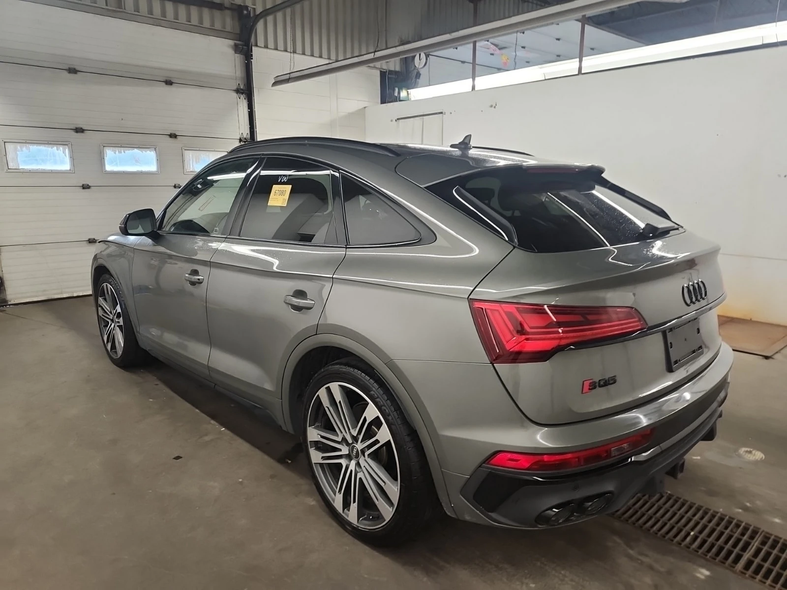 Audi SQ5 TECHNIK| B&O| MATRIX| ПАМЕТ| ПАНО| 2 КЛЮЧА| , снимка 4 - Автомобили и джипове - 56117602