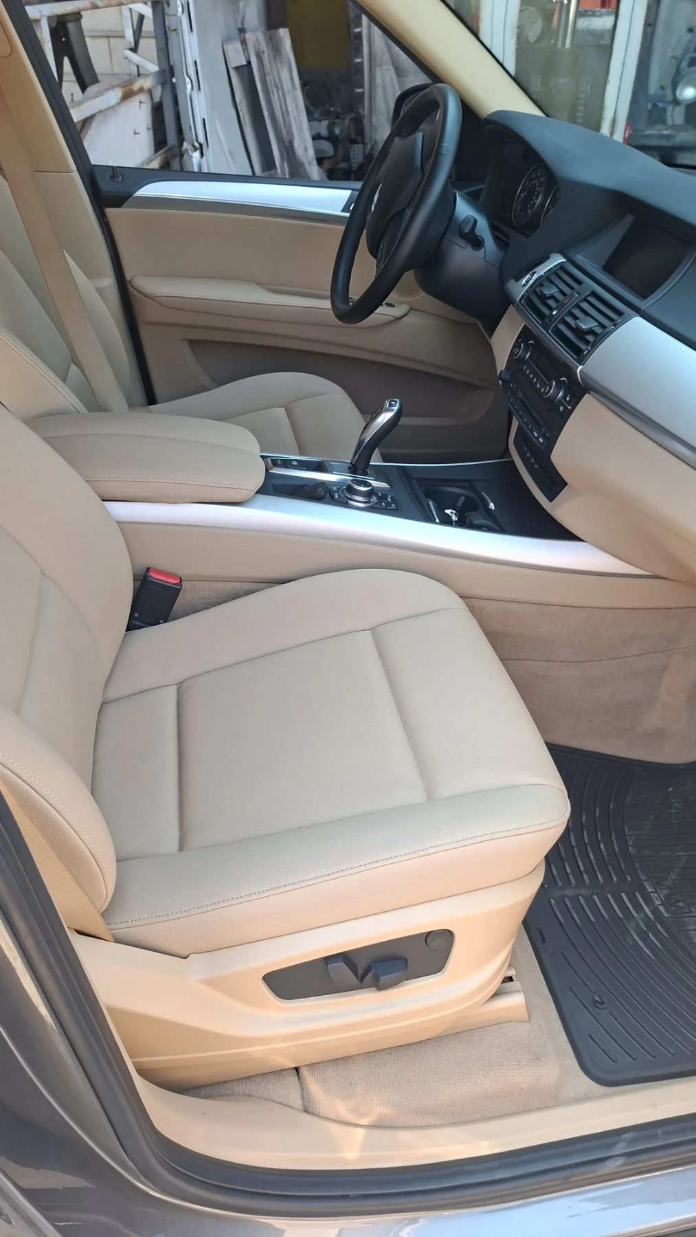BMW X5 82720 км Единствена в БГ, снимка 11 - Автомобили и джипове - 56237754