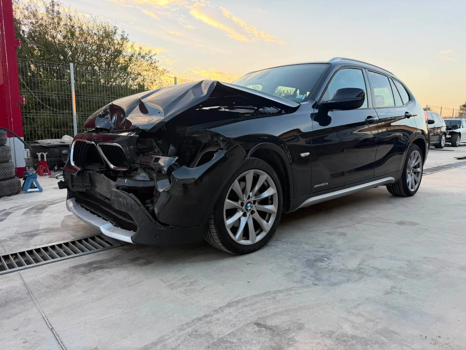BMW X1, снимка 3 - Автомобили и джипове - 56383177