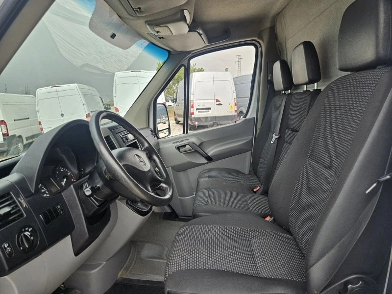 Mercedes-Benz Sprinter 318 Макси, снимка 9 - Бусове и автобуси - 46721128