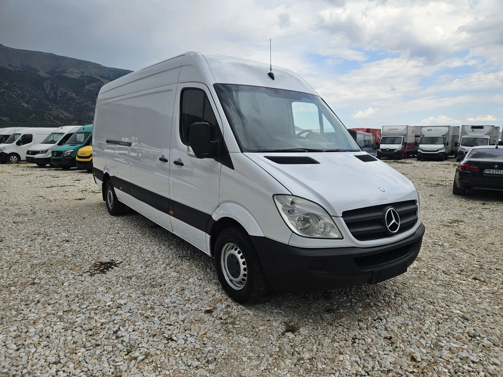 Mercedes-Benz Sprinter 318 Макси - изображение 7