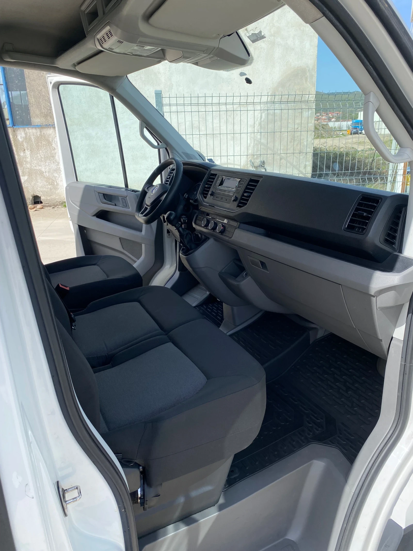 VW Crafter 2.0 TDI EV 6 140 k 3.5 т. - изображение 7