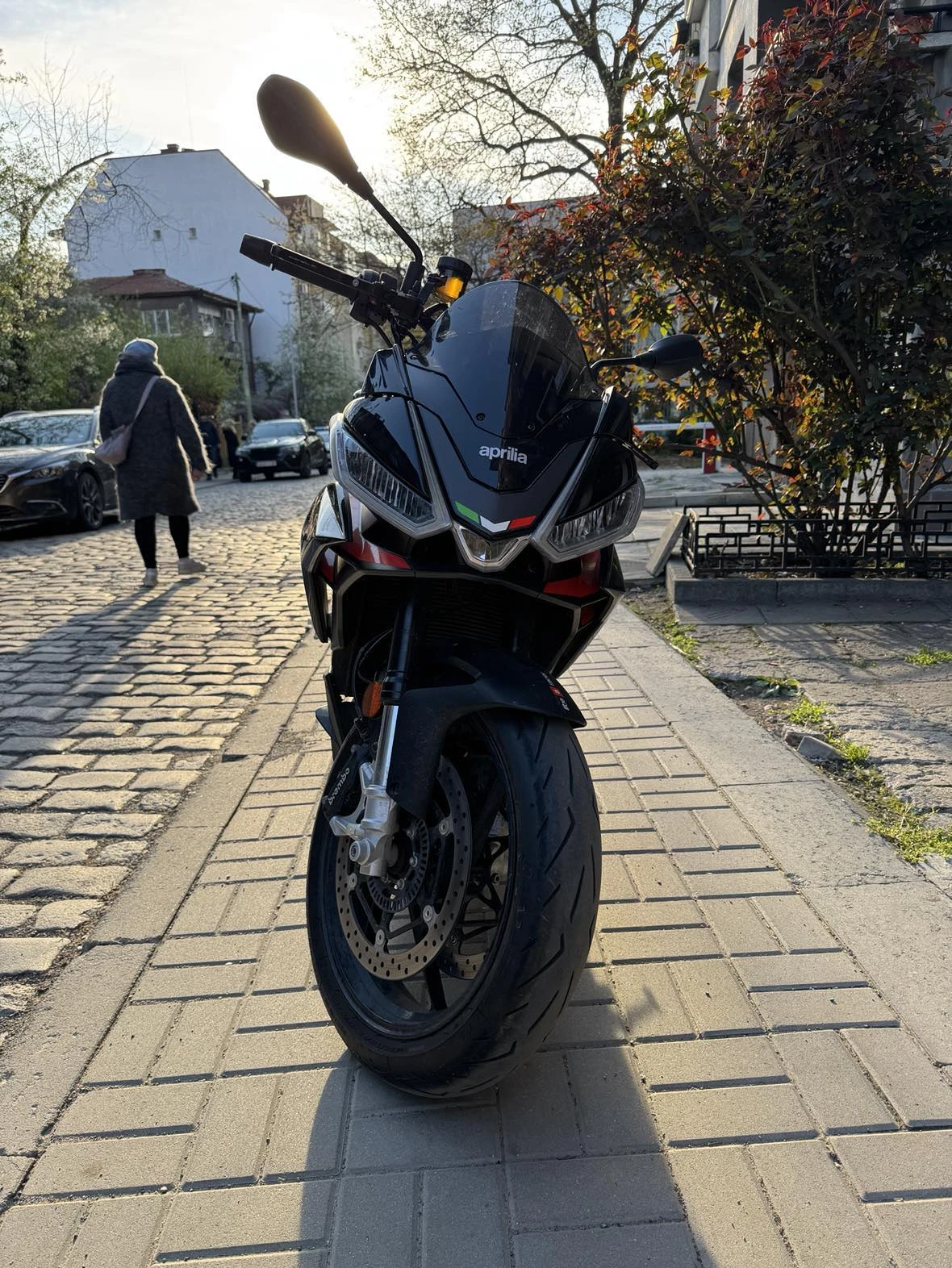 Aprilia Tuono 660 Factory - изображение 2