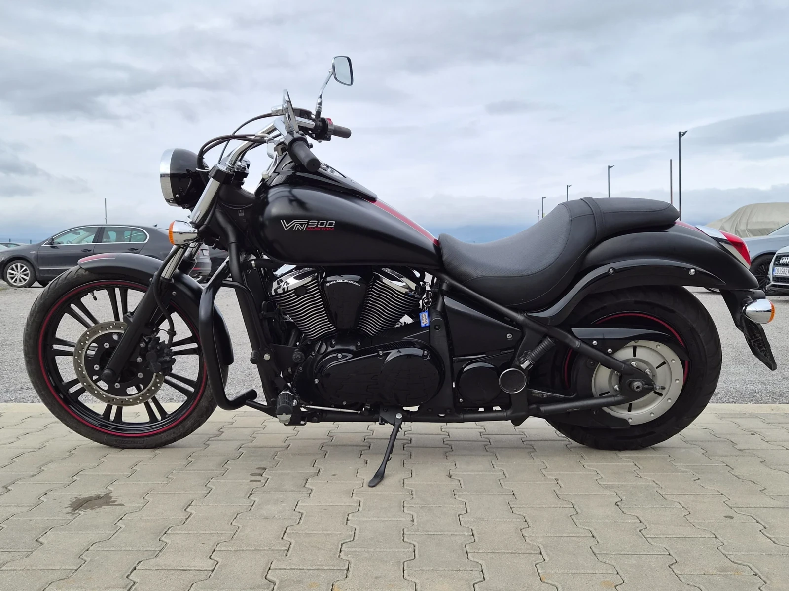 Kawasaki Vn 900 Custom 2011 година 32000 км. , снимка 2 - Мотоциклети и мототехника - 53951768