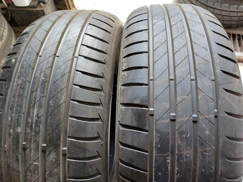 Гуми Летни 235/50R19, снимка 1 - Гуми и джанти - 36802482